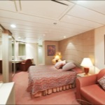immagine della Suite con balcone Aurea della nave 
									MSC OPERA di MSC Crociere